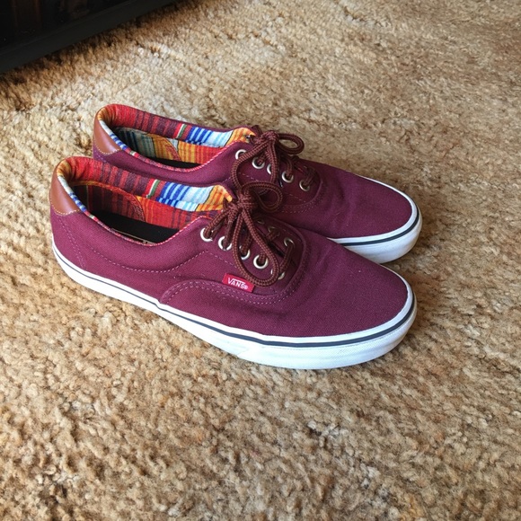 maroon tennis shoes mens